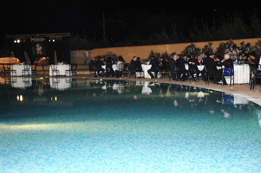 ויבו ולנטיה Hotel Resort Lido Degli Aranci מראה חיצוני תמונה