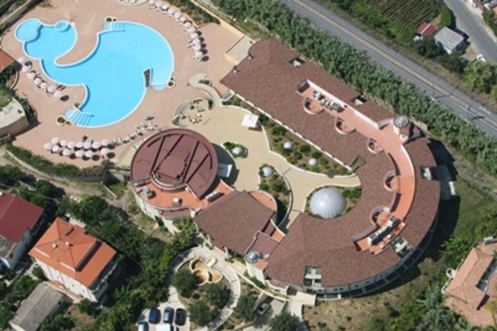 ויבו ולנטיה Hotel Resort Lido Degli Aranci מראה חיצוני תמונה