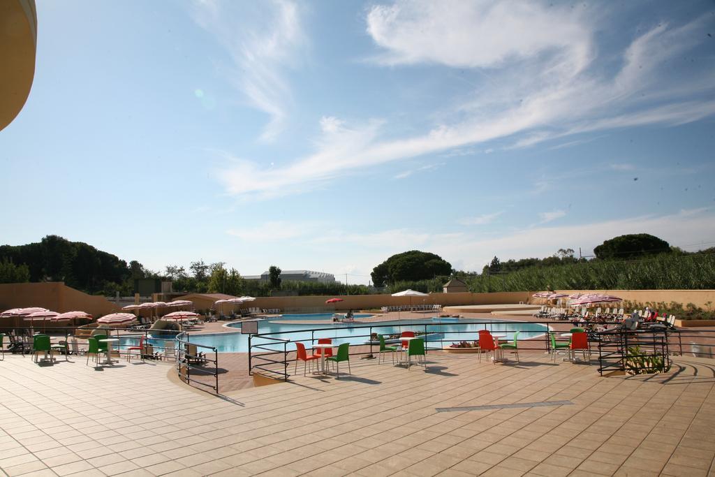 ויבו ולנטיה Hotel Resort Lido Degli Aranci מראה חיצוני תמונה